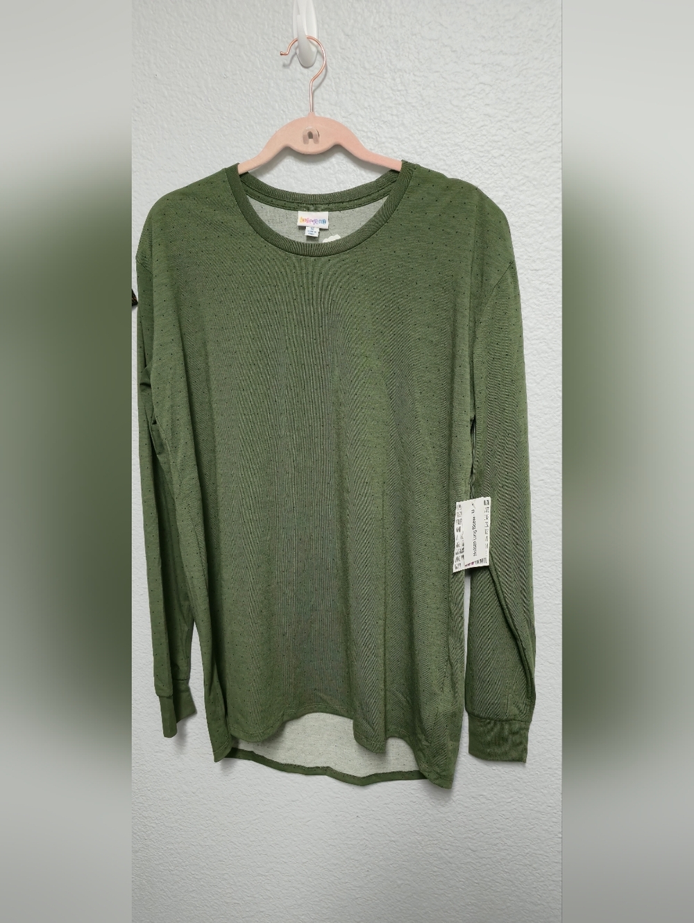 LuLaRoe Men's Olive Green Long Sleeve Crew Tee